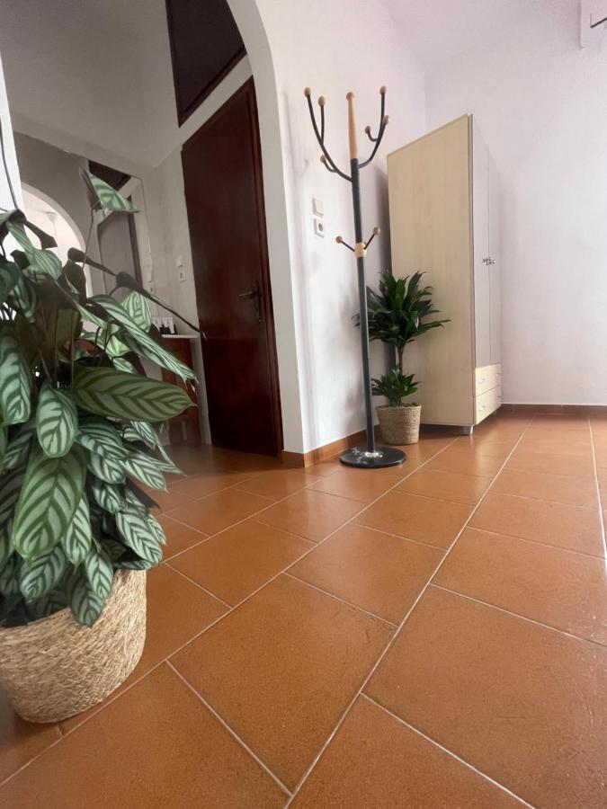 Kapodistriou Apartments Aegina Esterno foto